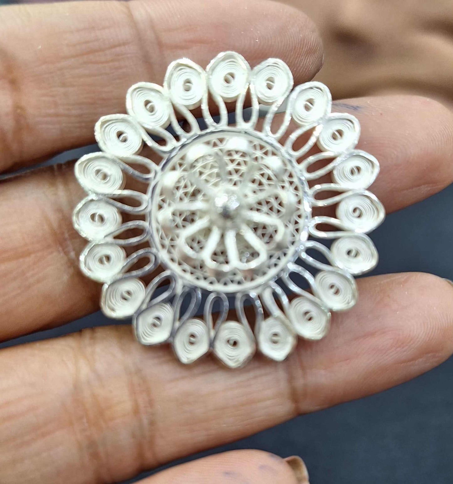 Suryamukhi Filigree Brooch
