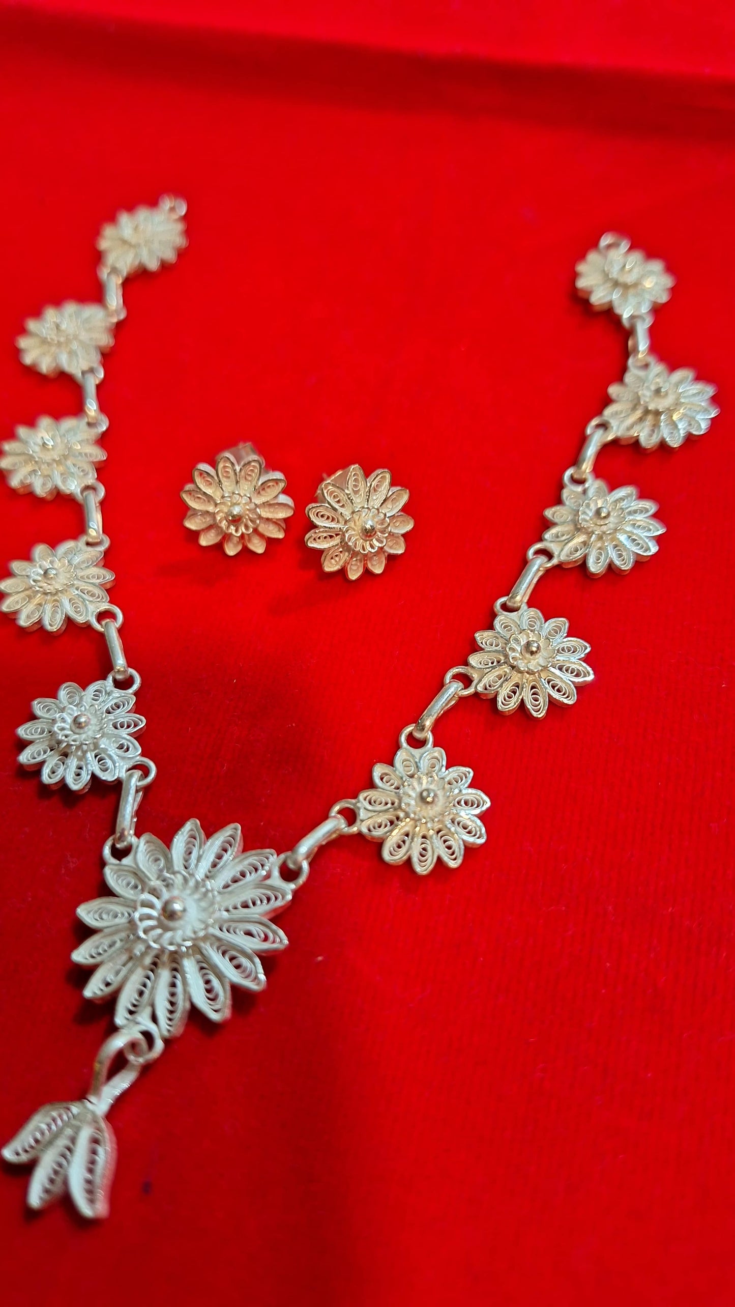 Pushpanjali Filigree Necklace Set