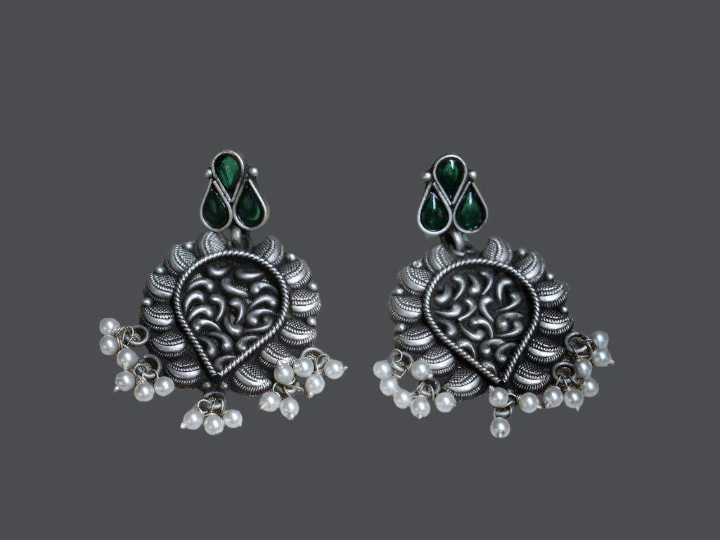 Bohemian-style Oxidized Earrings With Green Stone in 92.5 silver