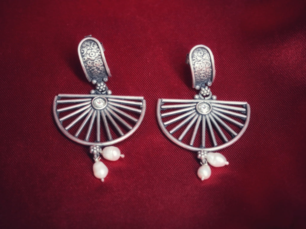 Oxidized Silver Fan Drop Earring 92.5