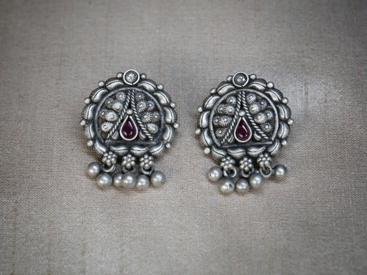 92.5 beatiful silver stud