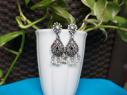 Regal Teardrop Pearl Earring in 92.5 pure silver