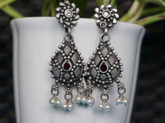 Regal Teardrop Pearl Earring in 92.5 pure silver