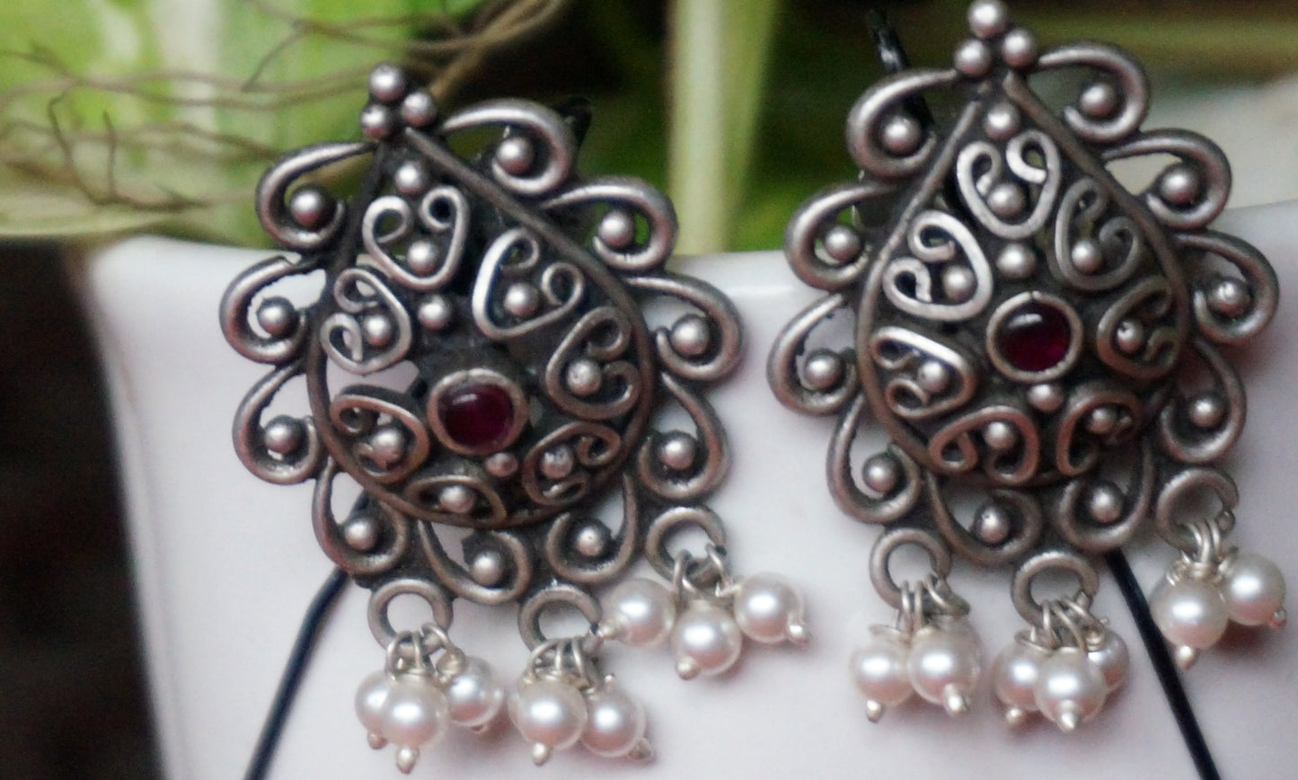 Mayuri Moti Studs