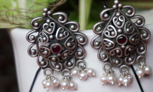 Mayuri Moti Studs